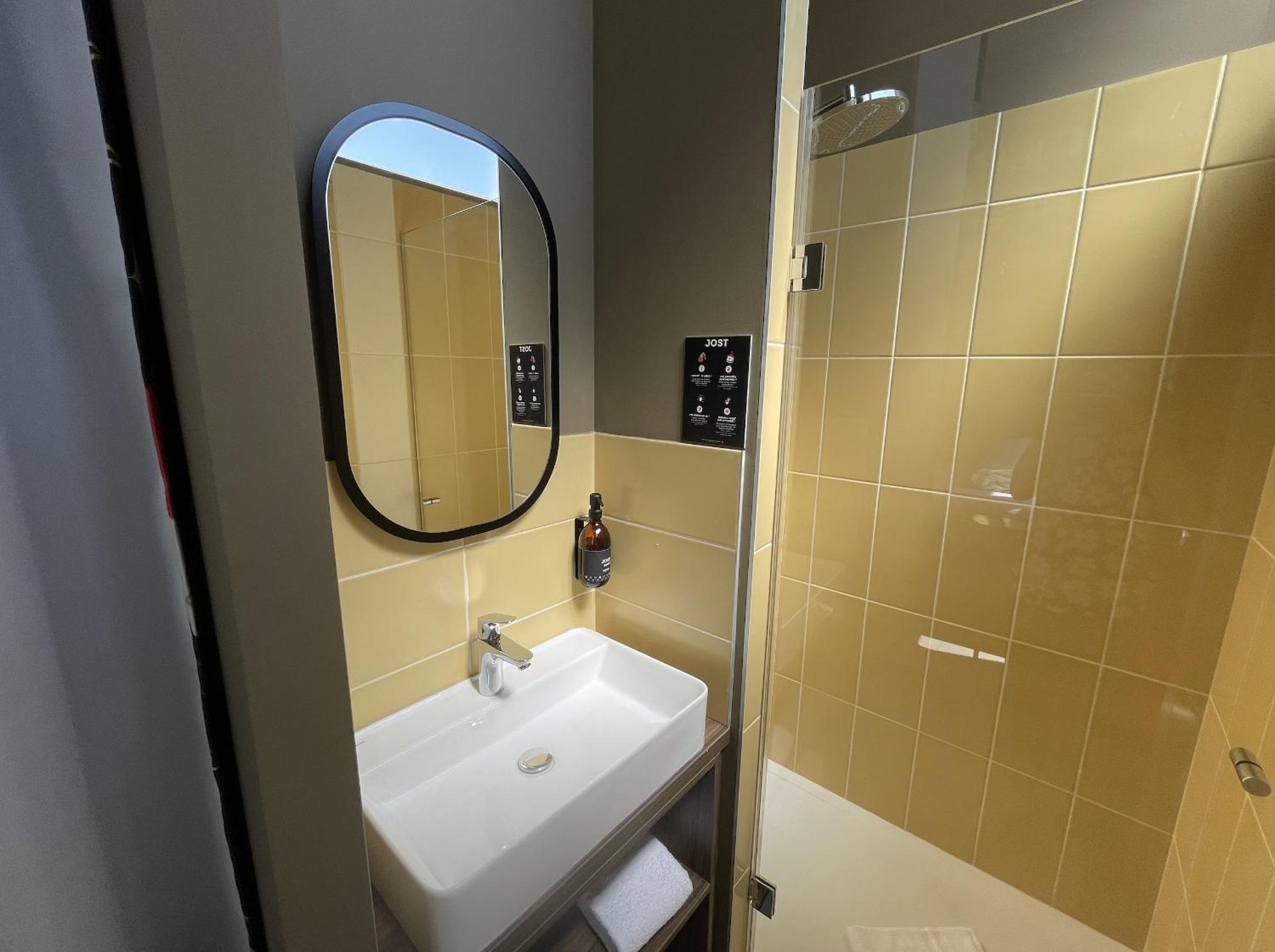 Jost Hotel Lille Centre المظهر الخارجي الصورة